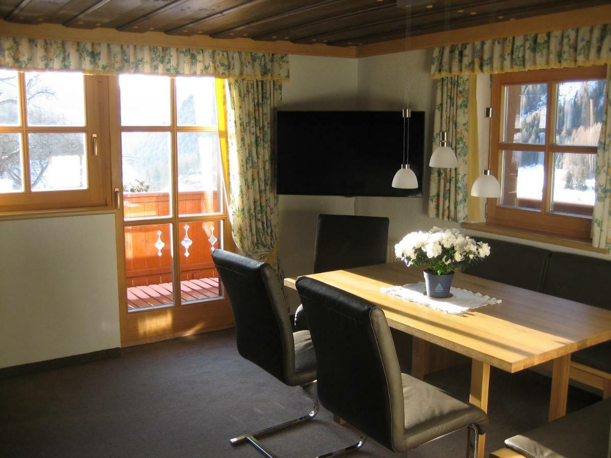 Ferienhaus Ebnerle ハイリゲンブルート エクステリア 写真